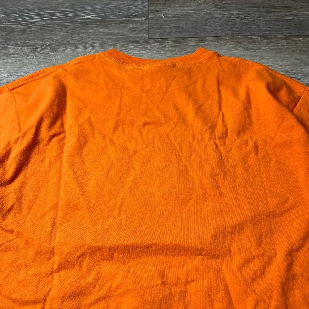 Disney Store Donald Duck T Shirt Mens Large Orange Complaint Department Graphic